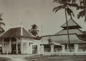 Pergolakan Politik dan Agama Masa Keruntuhan Majapahit hingga Keruntuhan Demak