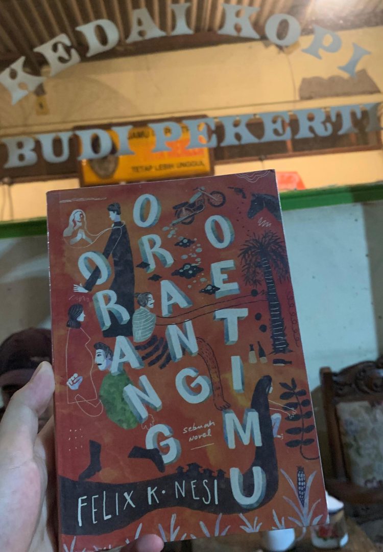 Review Buku: Orang-orang Oetimu dan Cerita Orang-orang Korup