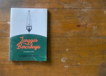 Cerita Usai Membaca Langgar Bercahaya: Masihkan Anak-anak Bermain di Langgar?