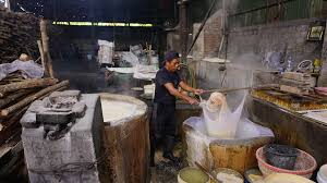 7 Sentra Industri Kecil Bojonegoro yang Recommended Jadi Destinasi Wisata Keluarga