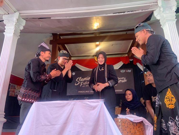 Trip Menjelajah Bumi Margomulyo dan Ngangsu Kawruh di Festival Samin #9 2025