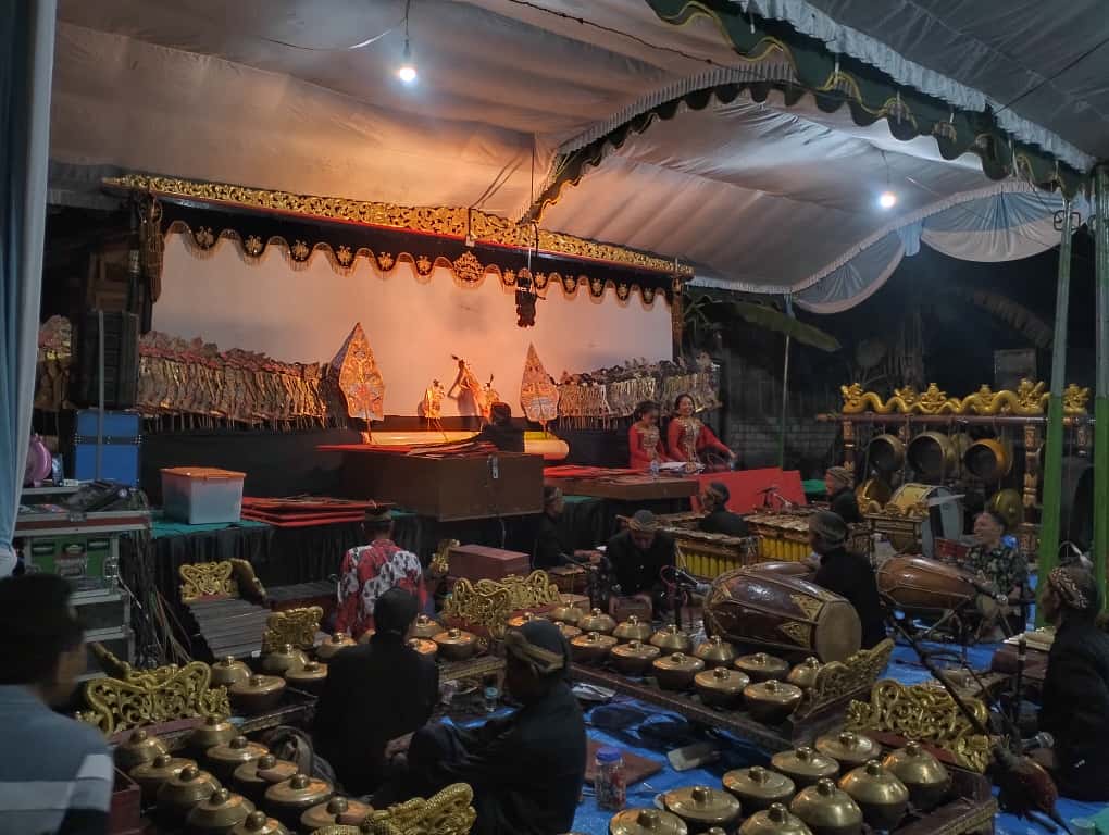 Suasana pentas wayang Ki Kanaka di Trenggulunan Bojonegoro/Foto: Nisa