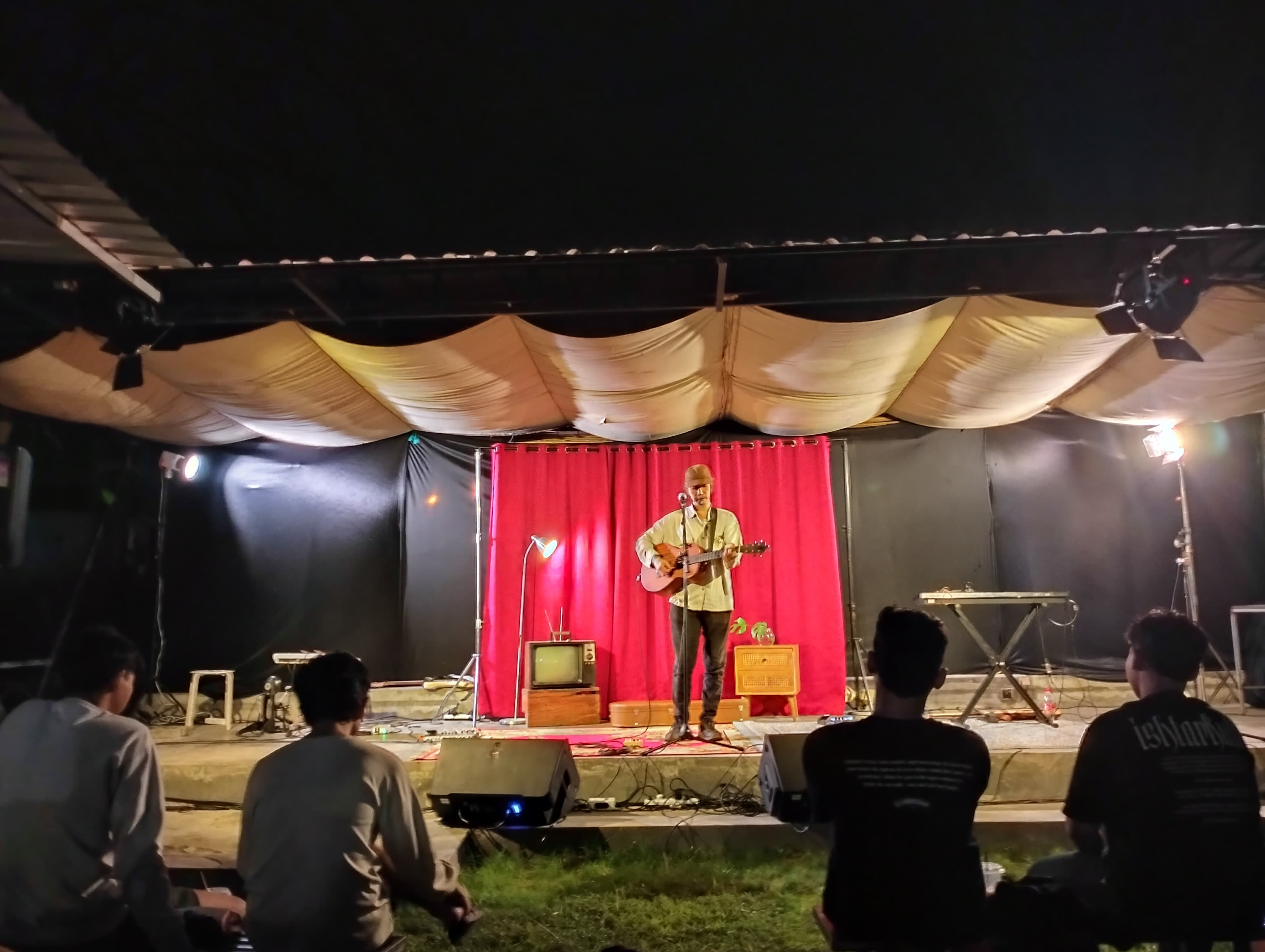 Konser Intimate Bagus Dwi Danto di Bojonegoro, Pertama Kali Bawakan Lagu dengan Formasi Band