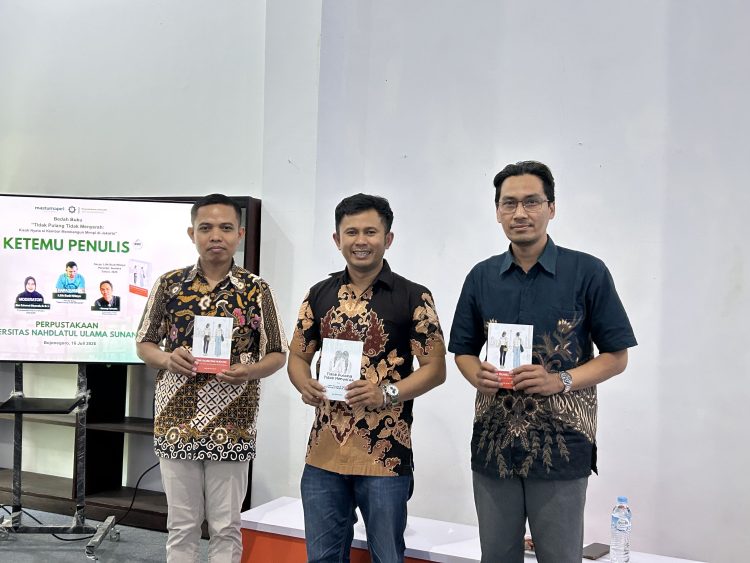 Kolaborasi dengan Mastumapel.com, Perpustakaan Unugiri Gelar Obrolan Buku Karya Lilik Budi Witoyo