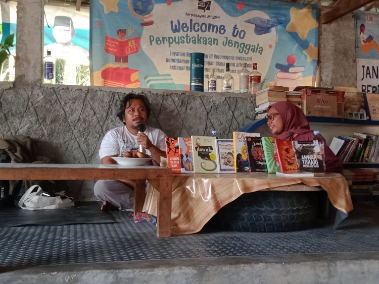 Mahfud Ikhwan di Bojonegoro, Terkenang Anas AG dan Cerita-cerita Perjalanan Menulis