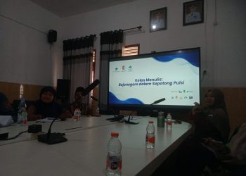 Kelas Menulis Puisi dan Lamunan-lamunan Liar  