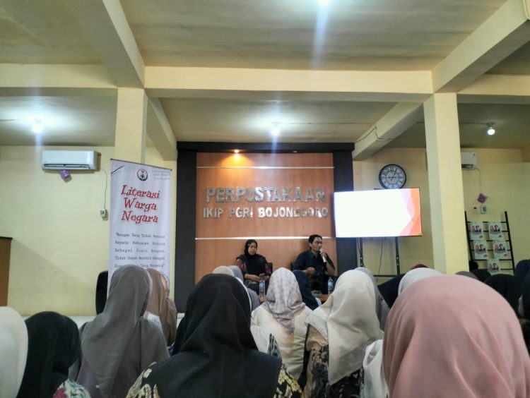 Gampang-gampang Susah Jadi Penulis dalam Workshop Literasi IKIP PGRI Bojonegoro Bareng Mastumapel